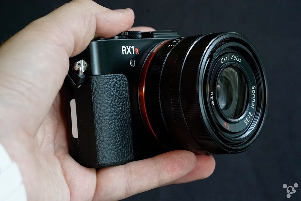 King of compact cameras: Sony RX1R Mark II
